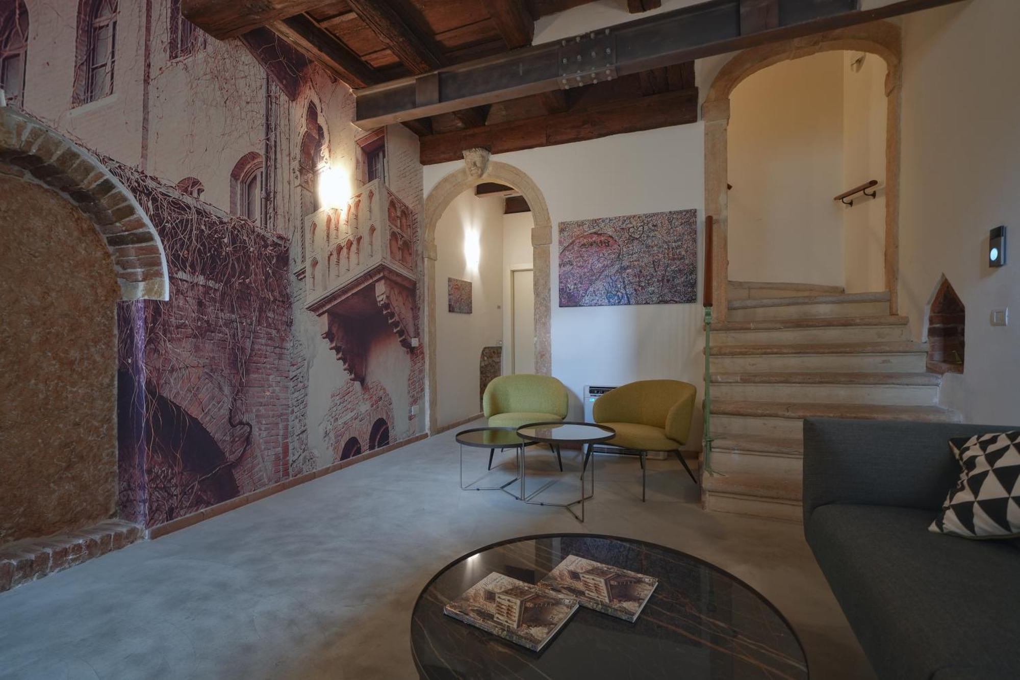 Palazzo Di Giulietta - Juliet'S Palace Verona Buitenkant foto